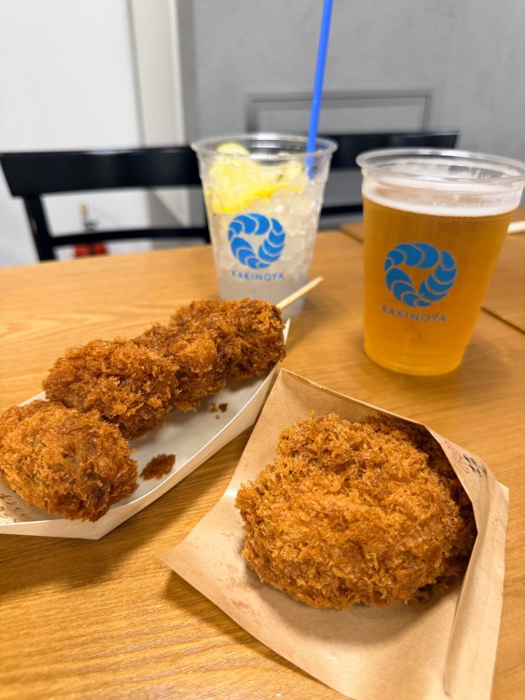 爆弾牡蠣フライと大粒カキフライ串